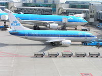 PH-BTE @ EHAM - KLM about to push-back