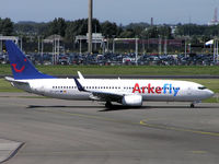 EC-JHV @ EHAM - ArkeFly after landing