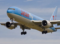OO-TUC @ EBBR - Short final rwy 25L. - by Philippe Bleus