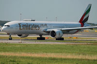 A6-ECD @ LOWW - Emirates in vienna