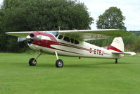 G-BTBJ - Classy Cessna 195 at the 2009 Stoke Golding Stakeout event