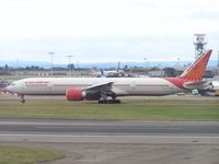 VT-ALJ @ EGLL - Air India going to r/w