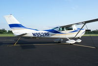 N952RF @ I19 - 1968 C182L - by Allen M. Schultheiss