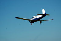 N93GG @ S50 - dropping in - by Wolf Kotenberg