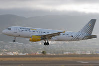 EC-KLB @ GCXO - Vueling A320