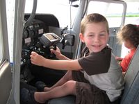 N7830T @ I95 - Landon & Avery after their 1st plane ride.