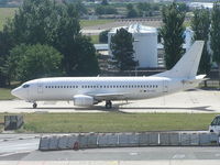 EC-KOC @ LFPO - B737 going to stand - by Robert Kearney