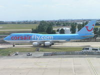 F-HSUN @ LFPO - Corsair going to stand