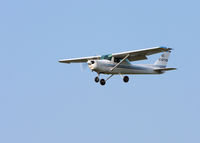 C-GTYB @ CYXX - On final - by Guy Pambrun