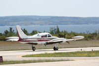 N68338 @ MGN - Landing RWY 28