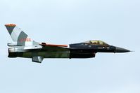 J-055 @ EHLW - Striking display colours.