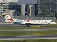 OE-LVJ @ VIE - Note the special titles as advertisment for the Kronen Zeitung, Austrias most popular Newspaper