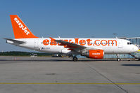 G-EZFH @ CGN - visitor - by Wolfgang Zilske