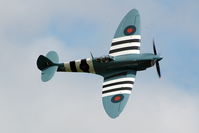 G-MKXI @ EGTH - 42 -MKXI (Photo recon.) at Shuttleworth Military Pagent Air Display Aug 09