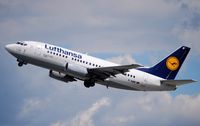 D-ABIF @ LOWW - Lufthansa Boeing 737-500 Landau - by Hannes Tenkrat