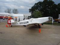 VH-UUR @ KOSH - L25-D11 - by Mark Pasqualino