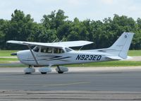 N923ED @ DTN - At Downtown Shreveport. - by paulp