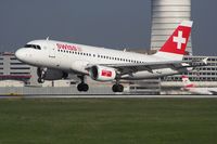 HB-IPU @ LOWW - SWISS - by Delta Kilo
