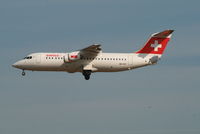 HB-IXQ @ EBBR - arrival of flight LX778 to rwy 25L