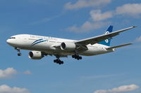 ZK-OKF @ EGLL - Short final rwy 27L