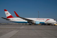 OE-LAX @ VIE - Austrian Airlines Boeing 767-300