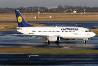D-ABER @ EDDL - at dus - by Volker Hilpert