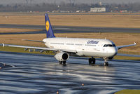 D-AISG @ EDDL - at dus - by Volker Hilpert
