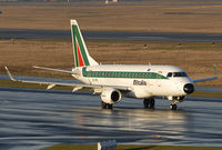EI-DFH @ EDDL - at dus - by Volker Hilpert