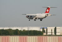 HB-IXW @ EBBR - flight LX786 is descending to rwy 25L