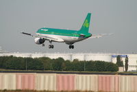EI-CVB @ EBBR - Flight EI630 is descending to rwy 25L
