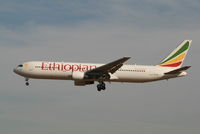 ET-AMG @ EBBR - flight ET704 is descending to rwy 25L