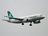 N415MX @ KLAX - Mexicana A320-231, N415MX on approach 7R KLAX. - by Mark Kalfas