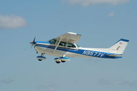N9577V @ KOSH - Cessna 172M