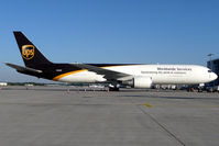 N330UP @ CGN - visitor - by Wolfgang Zilske