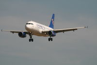 5B-DCF @ EBBR - Approach to rwy 25L