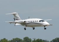 N369LC @ DTN - Landing on runway 14 at the Shreveport Downtown airport. - by paulp