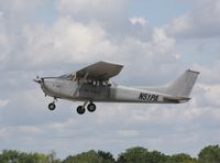 N51PA @ KOSH - Cessna 172M