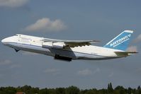 UR-82027 @ EDDH - heavy takeoff