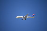 N752AT @ SEA - BOSTON-SEATTLE - by NORTHWESTERN