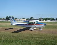 C-GMRR @ KOSH - Cessna 172N