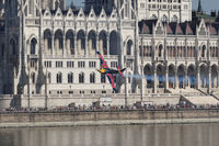N423KC - Red Bull Air Race Budapest 2009 - Kirby Chambliss - by Juergen Postl