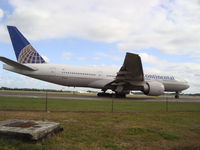 N74007 @ EHAM - Continental - by Caecilia van der Bos