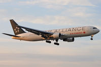 C-FMWY @ LHR - Air Canada - Boeing 767-333ER - Reg. C-FMWY - by Jens Achauer
