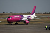 HA-LPD @ BUD - Airbus A320-233 - by Juergen Postl