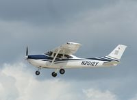 N2012Y @ KOSH - Cessna 182T