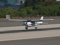 N2447B @ KSMO - N2447B arriving on RWY 21 - by Torsten Hoff