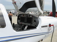 N885US photo, click to enlarge
