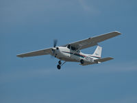 N5178S @ KSMO - N5178S passing overhead during an aborted landing on RWY 21 - by Torsten Hoff