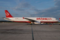 TC-ETJ @ VIE - Atlas Jet Airbus 321