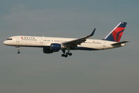 N704X @ EBBR - flight DL140 is descending to rwy 20